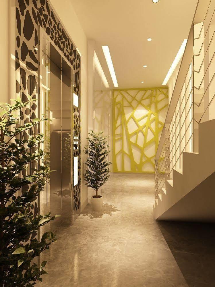 Royal City Hotel Jakarta Exterior photo